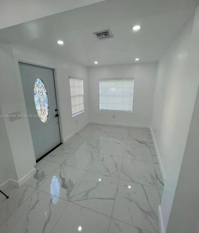 3161 NW 31st St 3161, Miami, FL 33142