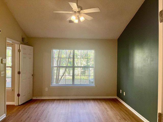 524 Beverly Drive, Summerville, SC 29485