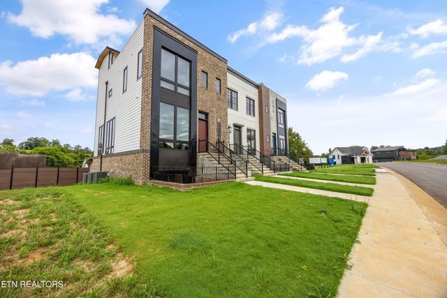 210 Granite Drive Drive, Sevierville, TN 37876