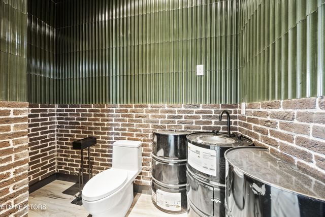 210 Granite Drive Drive, Sevierville, TN 37876