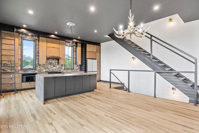 210 Granite Drive Drive, Sevierville, TN 37876