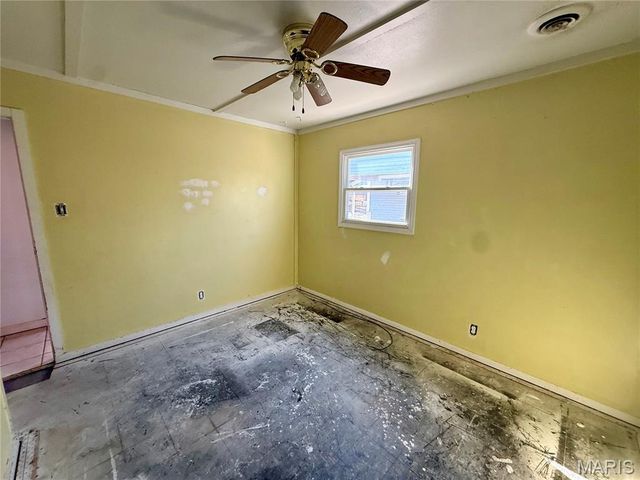 8307 Edna Avenue, St Louis, MO 63135