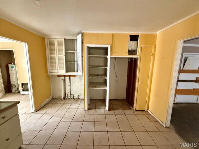 8307 Edna Avenue, St Louis, MO 63135