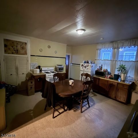 654 N 5Th St, Newark City, NJ 07107