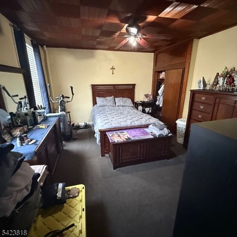 654 N 5Th St, Newark City, NJ 07107
