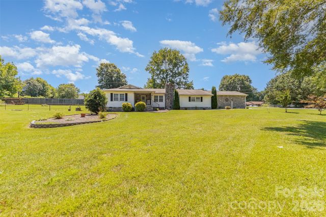 7430 Forney Hill Road, Denver, NC 28037