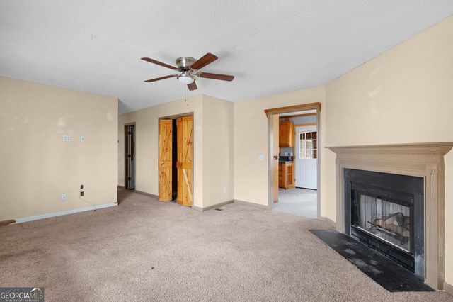 1095 Erwin Hill Church Road SE, Calhoun, GA 30701