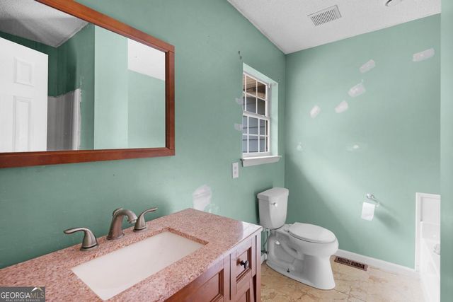 1095 Erwin Hill Church Road SE, Calhoun, GA 30701