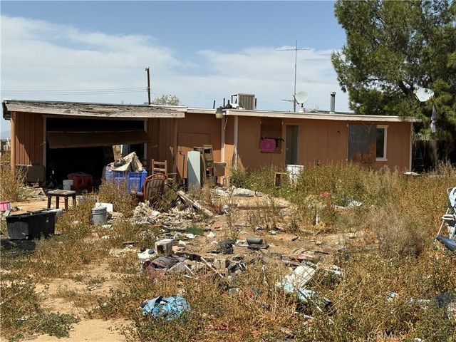 18296 Claymine, Edwards, CA 93523