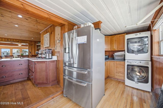 202 W Atlantic Boulevard, Atlantic Beach, NC 28512