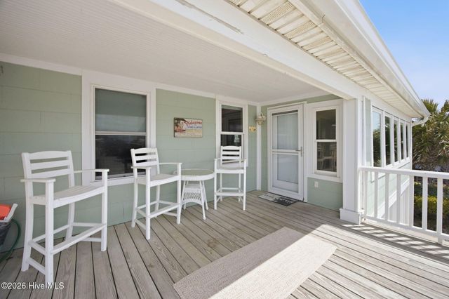 202 W Atlantic Boulevard, Atlantic Beach, NC 28512