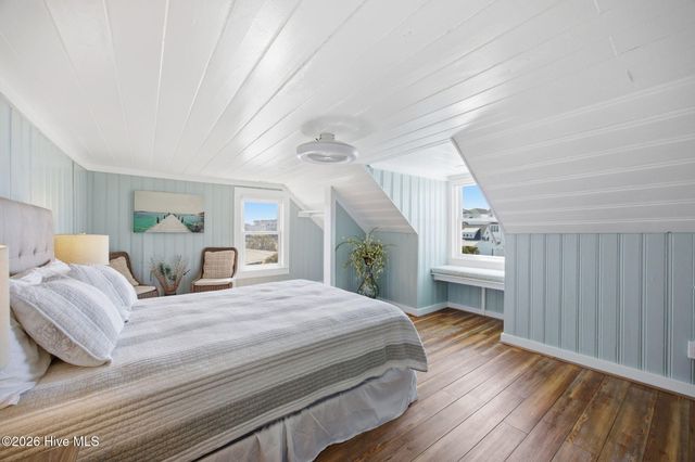 202 W Atlantic Boulevard, Atlantic Beach, NC 28512