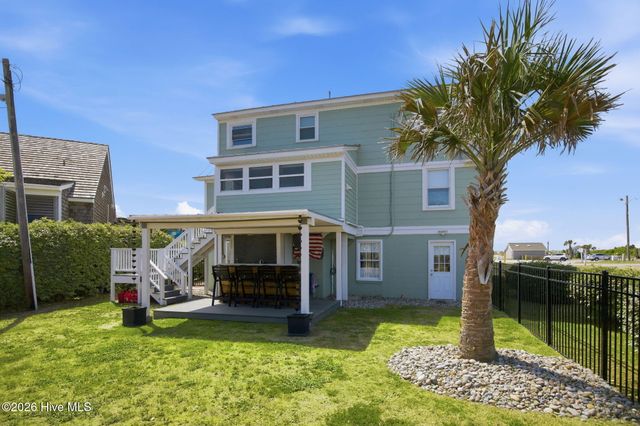 202 W Atlantic Boulevard, Atlantic Beach, NC 28512