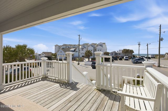 202 W Atlantic Boulevard, Atlantic Beach, NC 28512