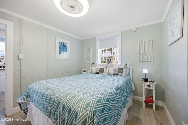 202 W Atlantic Boulevard, Atlantic Beach, NC 28512