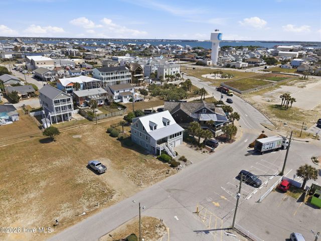 202 W Atlantic Boulevard, Atlantic Beach, NC 28512