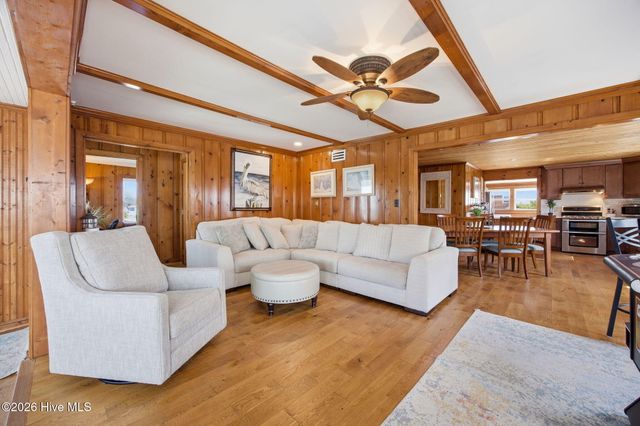 202 W Atlantic Boulevard, Atlantic Beach, NC 28512