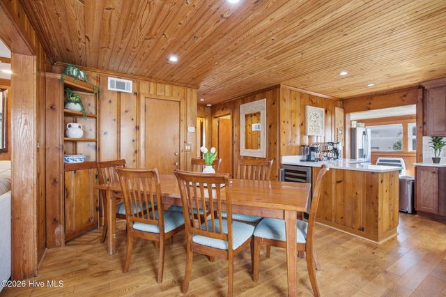 202 W Atlantic Boulevard, Atlantic Beach, NC 28512