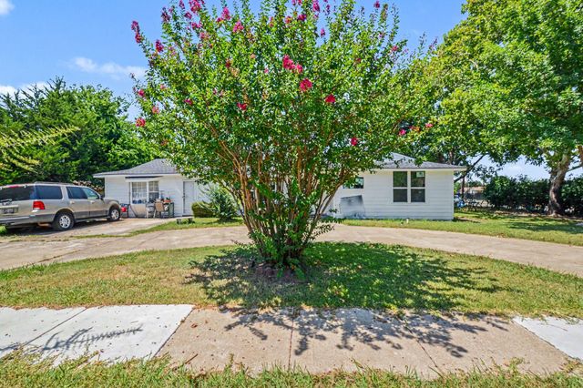 3623 Castle Hills Drive, Dallas, TX 75241