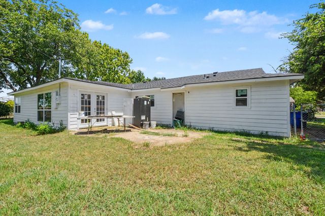 3623 Castle Hills Drive, Dallas, TX 75241
