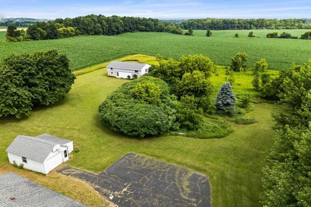 W4344 STATE HWY 114, Hilbert, WI 54129