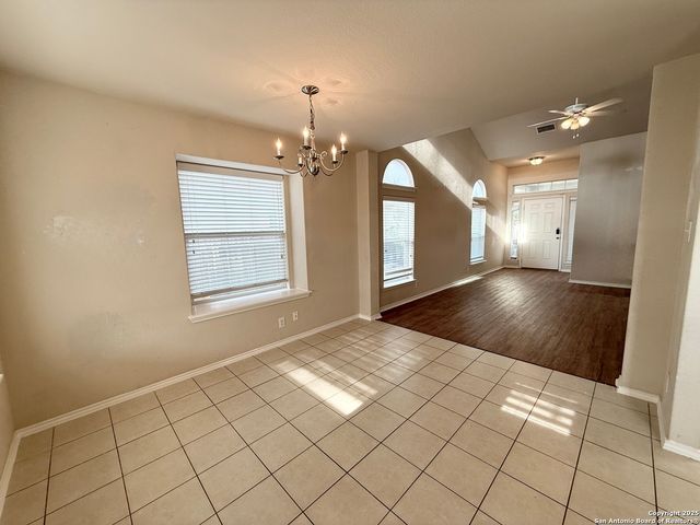 558 Briggs, New Braunfels, TX 78130