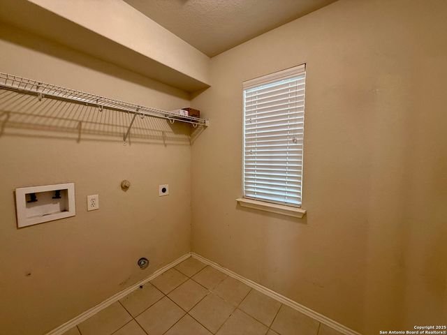 558 Briggs, New Braunfels, TX 78130