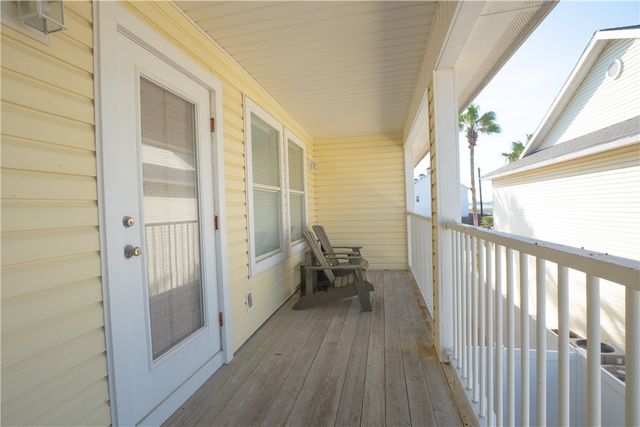 15110 Leeward Dr 103, Corpus Christi, TX 78418