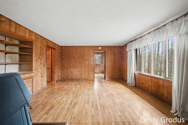 2903 106th Avenue, Trowbridge Twp, MI 49010