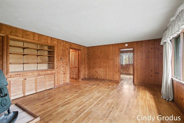 2903 106th Avenue, Trowbridge Twp, MI 49010