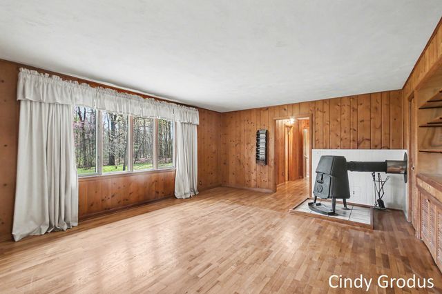 2903 106th Avenue, Trowbridge Twp, MI 49010