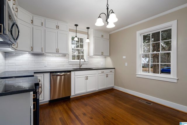 127 MEADOW LANE, Trussville, AL 35173