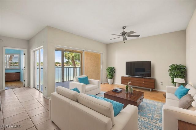 2651 Citrus Lake DR D203, Naples, FL 34109