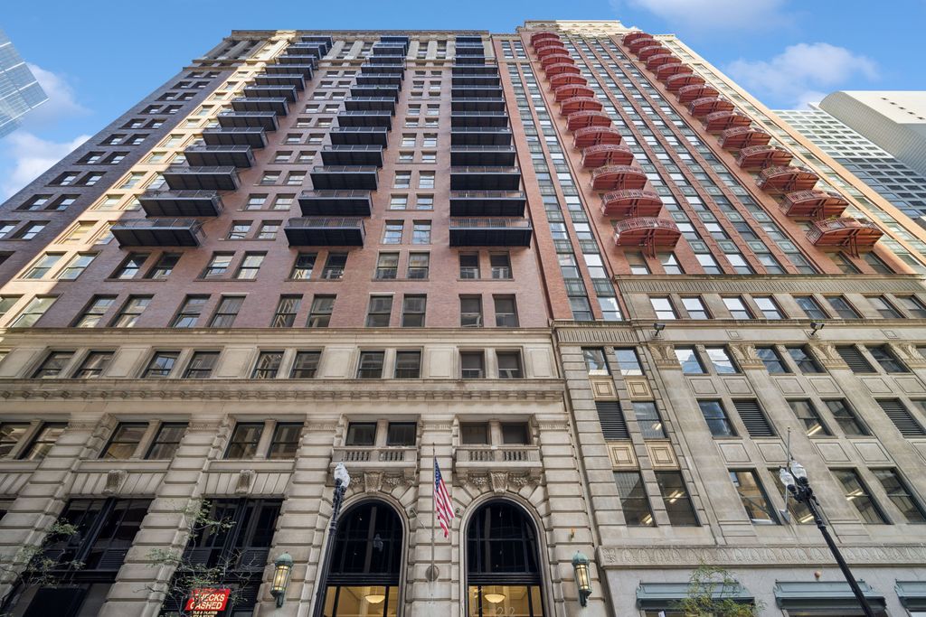 212 W Washington Street 1504, Chicago, IL 60606 — exterior