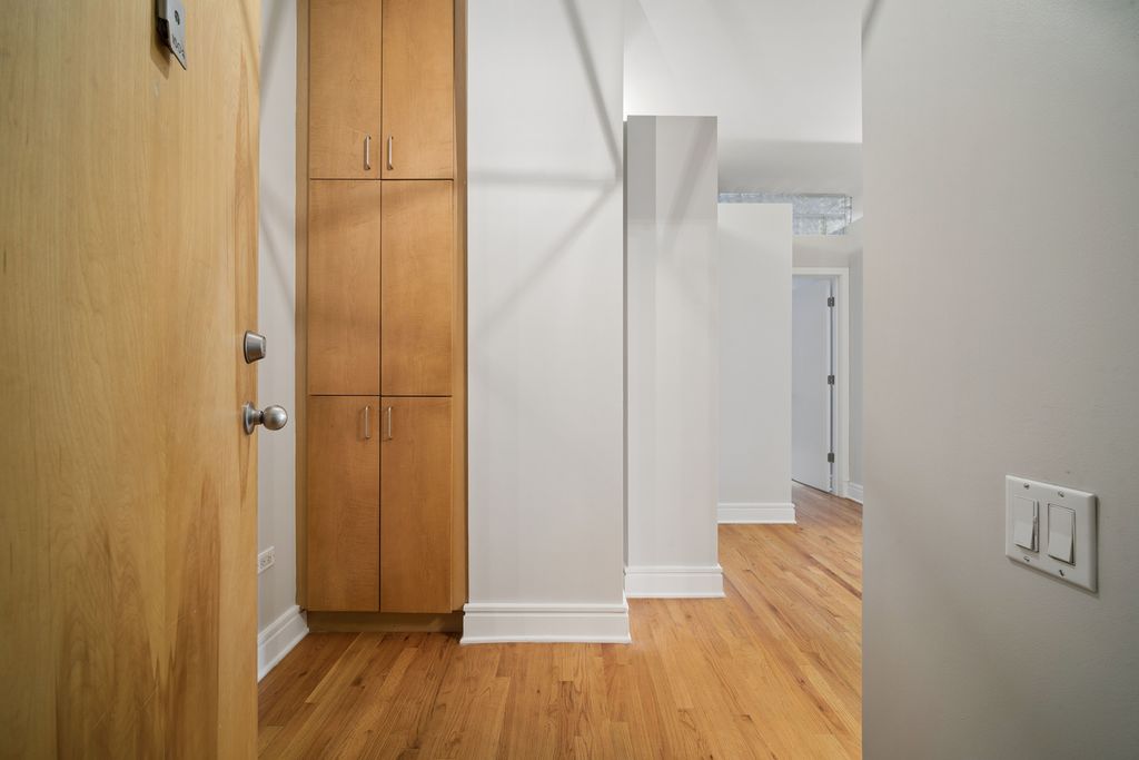 212 W Washington Street 1504, Chicago, IL 60606 — photo 4