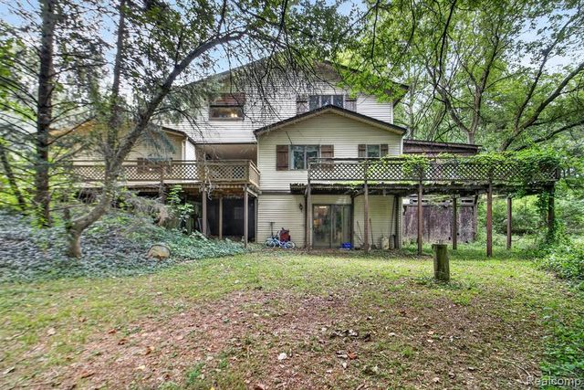 1817 S Baldwin Road, Oxford, MI 48371
