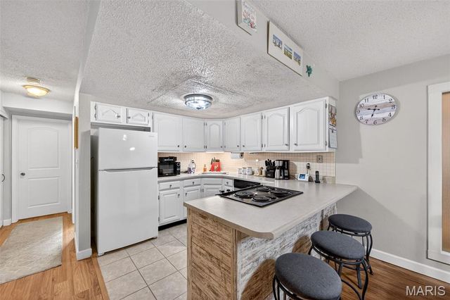 1465 Heritage Landing 102, St Charles, MO 63303