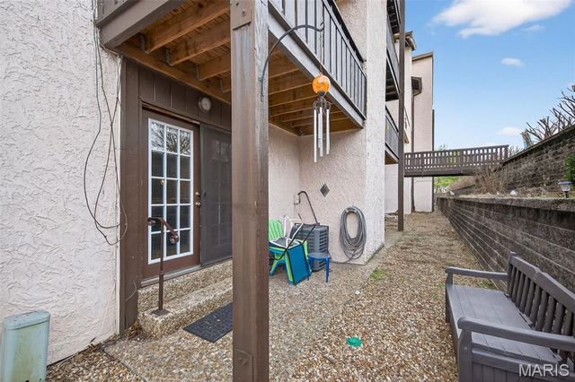 1465 Heritage Landing 102, St Charles, MO 63303