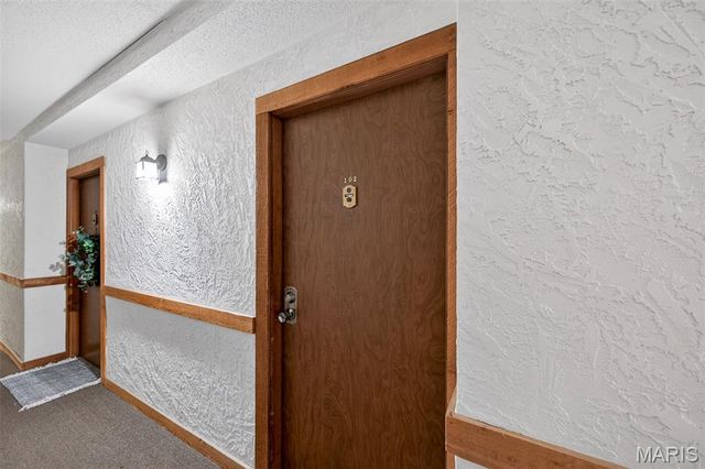 1465 Heritage Landing 102, St Charles, MO 63303