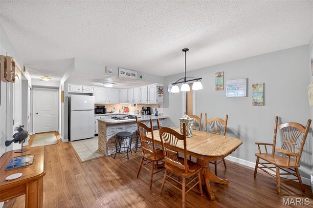1465 Heritage Landing 102, St Charles, MO 63303