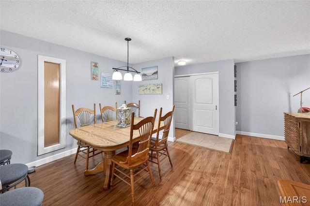 1465 Heritage Landing 102, St Charles, MO 63303