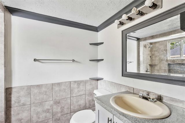 7225 Gonzales Street, Houston, TX 77020