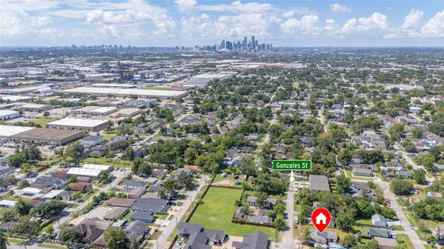 7225 Gonzales Street, Houston, TX 77020