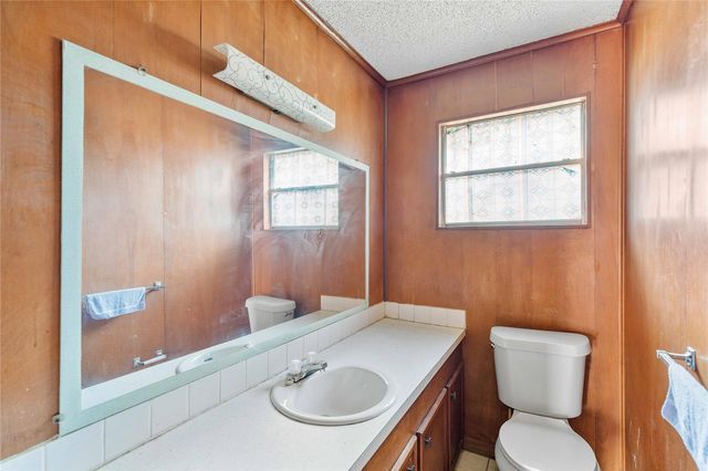 7225 Gonzales Street, Houston, TX 77020