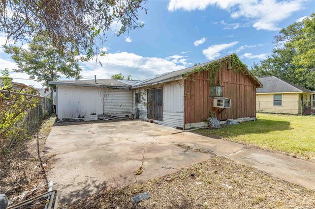 7225 Gonzales Street, Houston, TX 77020