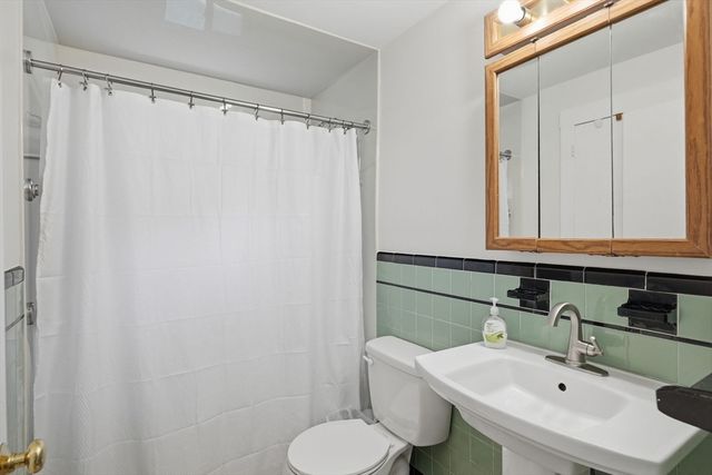 84 Madison St, Weymouth, MA 02189