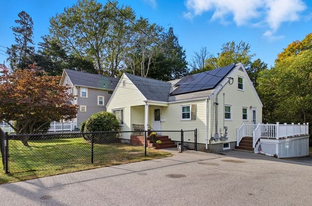 84 Madison St, Weymouth, MA 02189
