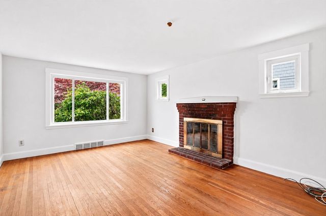 84 Madison St, Weymouth, MA 02189