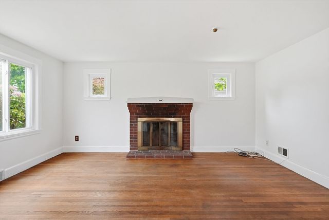 84 Madison St, Weymouth, MA 02189