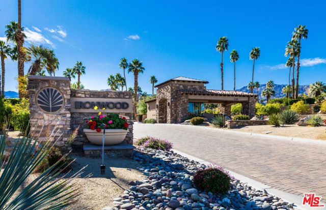 73441 FOXTAIL Lane, Palm Desert, CA 92260